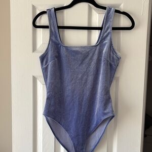 New Forever 21 blue velvet bodysuit size M
